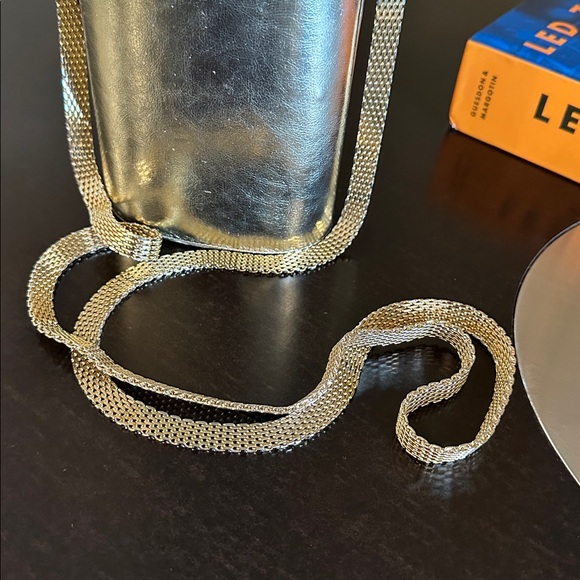 Rodo Vintage Goldtone Metallic Evening Wear Bag - Picture 6 of 12